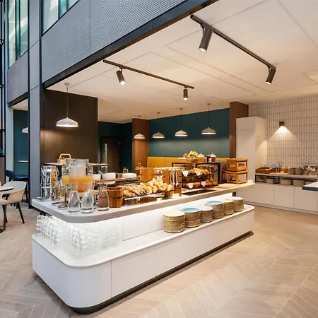 Hyatt Place 4*