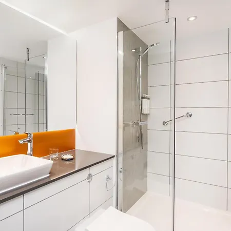 Hyatt Place 4*
