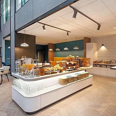 Hyatt Place Hotel 4*