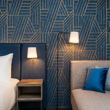 Hyatt Place Hotel 4*