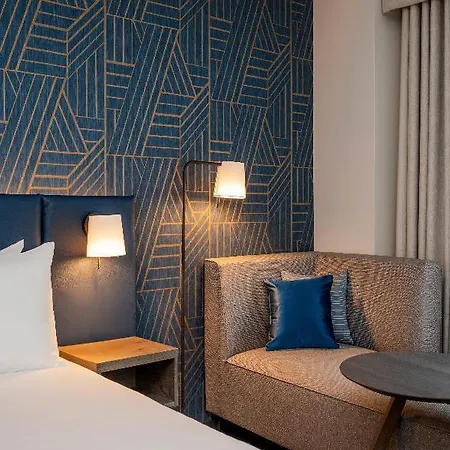 Hyatt Place 4*